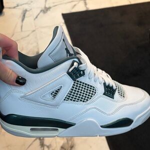 Jordan Men's White and Dark Green Sneakers